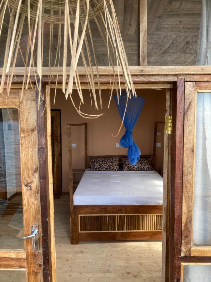 Soul Rebel Lodge & Backpackers Nkhata Bay Exterior foto