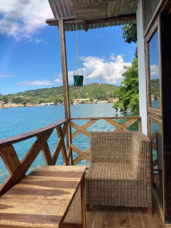 Soul Rebel Lodge & Backpackers Nkhata Bay Exterior foto