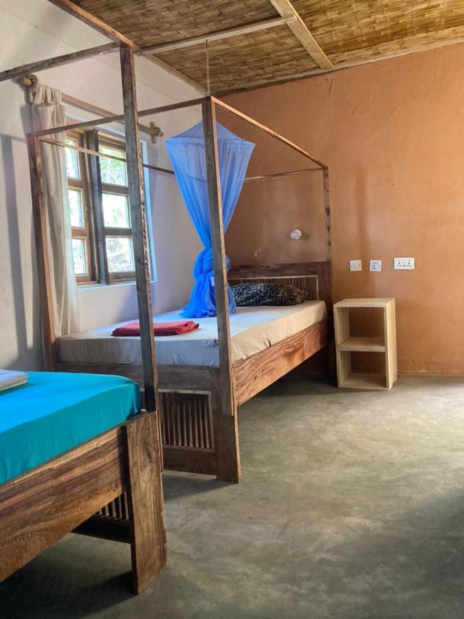 Soul Rebel Lodge & Backpackers Nkhata Bay Exterior foto