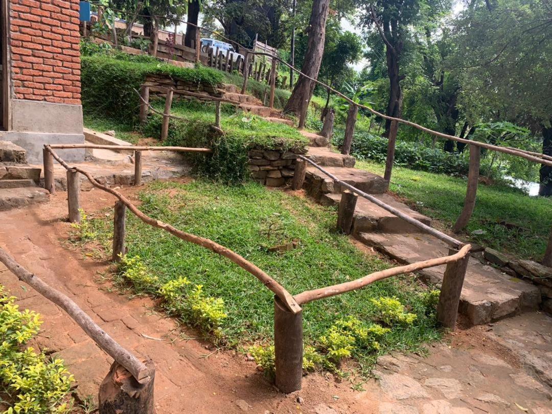 Soul Rebel Lodge & Backpackers Nkhata Bay Exterior foto